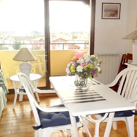 Port Apartment